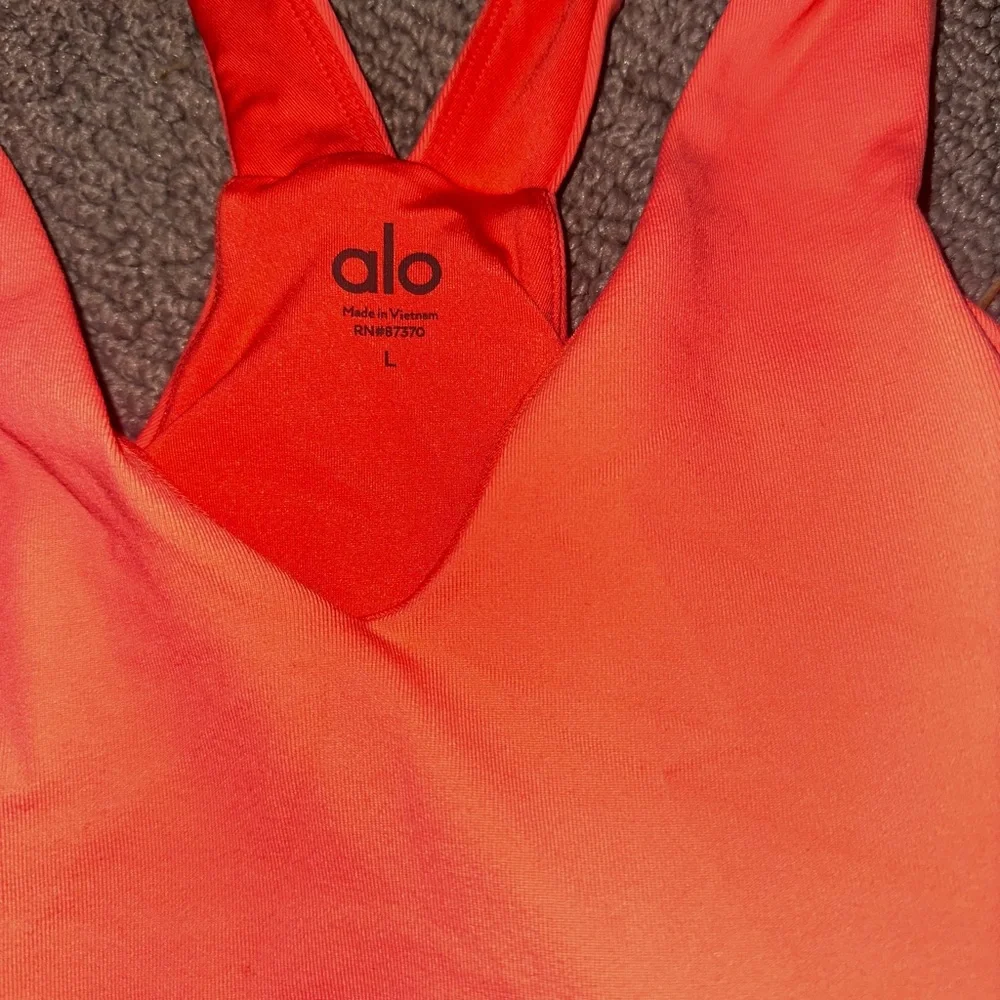 ALO Yoga Orange Tank Top - Picture 2 of 4